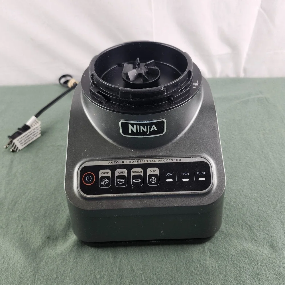 Ninja BN601- Professional 850W 9-Cup Food Processor (Base Only) Auto IQ Pro